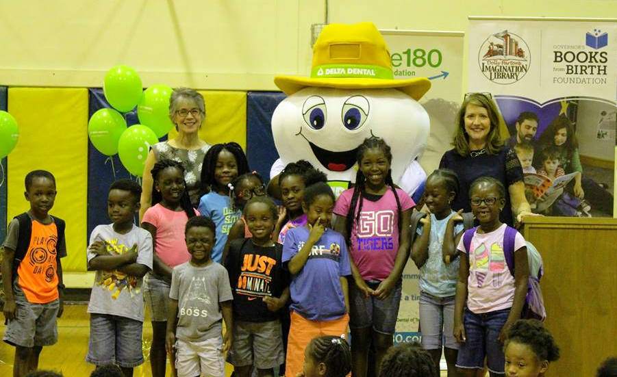 First Lady Haslam Celebrates Smile Power Week at Looby Public Library